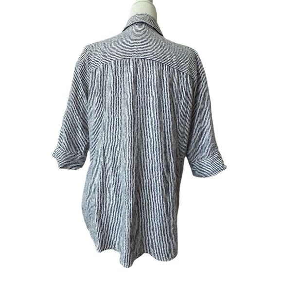 FDJ Button Down Blouse Blue White 3 / 4 Sleeve Pockets Button Tab SZ 12 - Picture 2 of 15